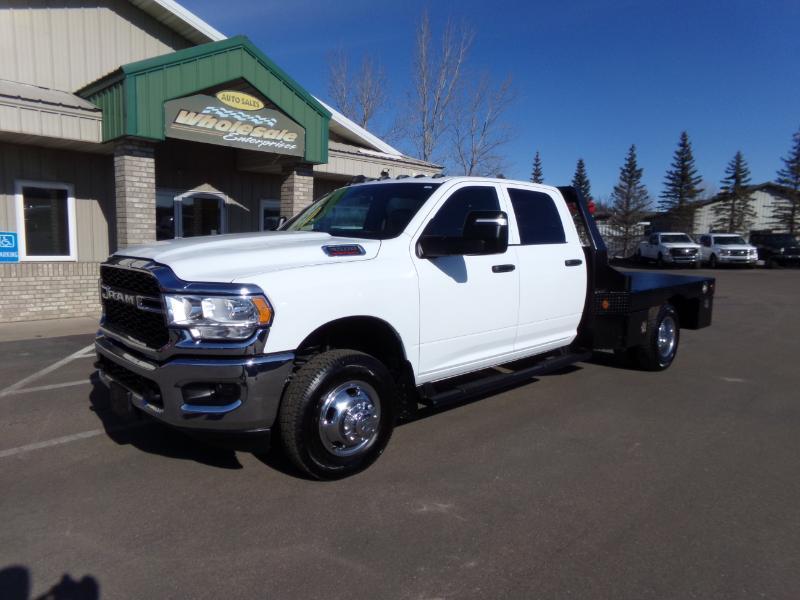 RAM 3500 Crew Cab 4WD DRW 2023