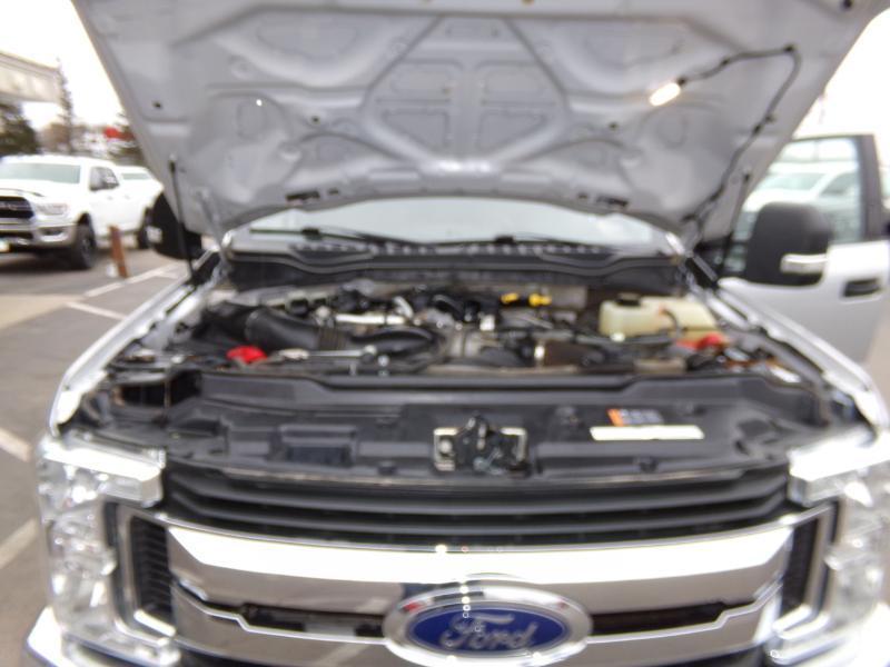 Ford F-250 SD XLT Crew Cab Long Bed 4WD 2019