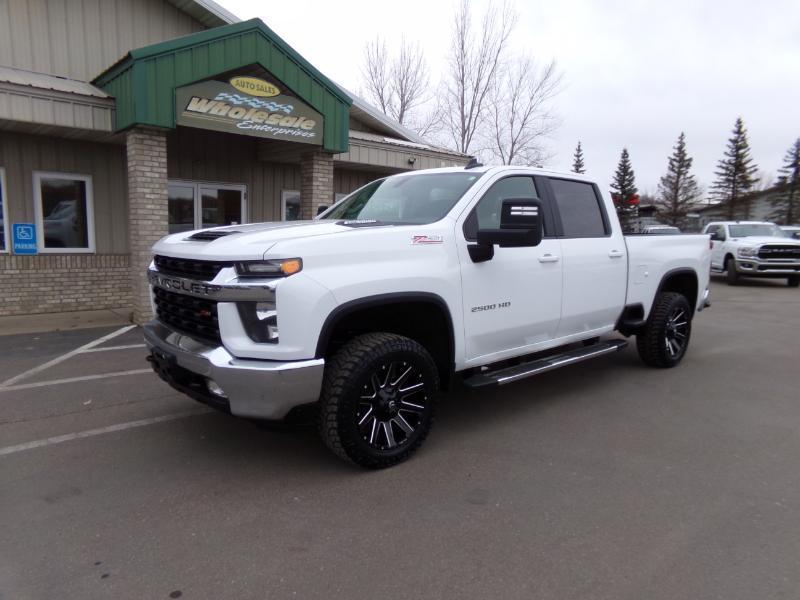 Chevrolet Silverado 2500HD LT Crew Cab Short Box 4WD 2023