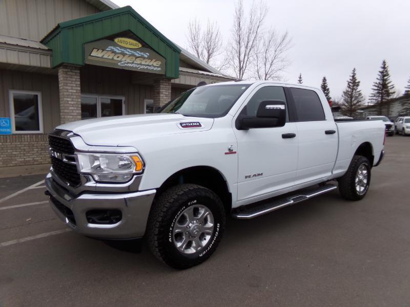 RAM 2500 Big Horn Crew Cab 4WD 2024