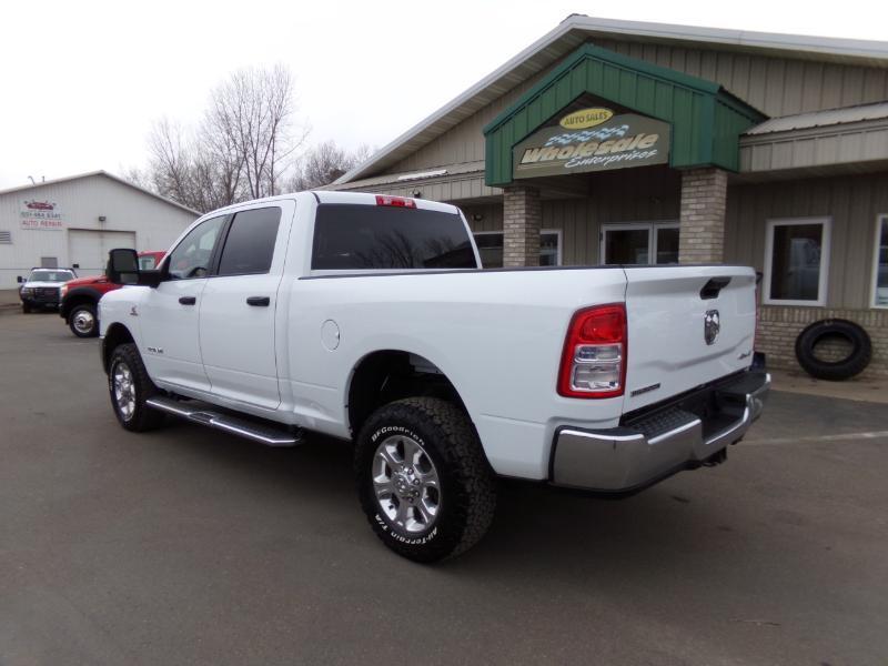 RAM 2500 Big Horn Crew Cab 4WD 2024
