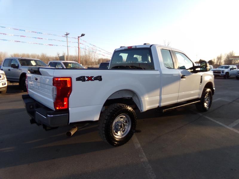 Ford F-250 SD XL SuperCab 4WD 2022