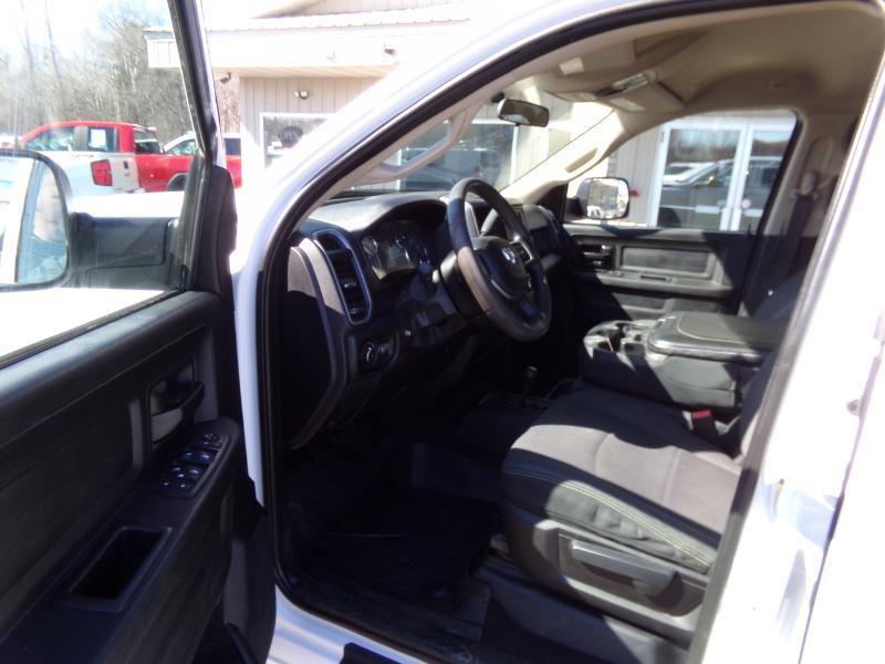 RAM 3500 Tradesman Crew Cab 4WD DRW 2020