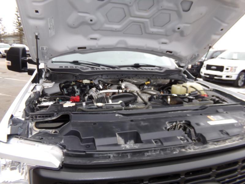 Ford F-250 SD XL Crew Cab Long Bed 4WD 2023