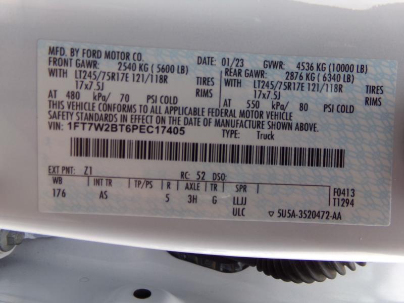 Ford F-250 SD XL Crew Cab Long Bed 4WD 2023