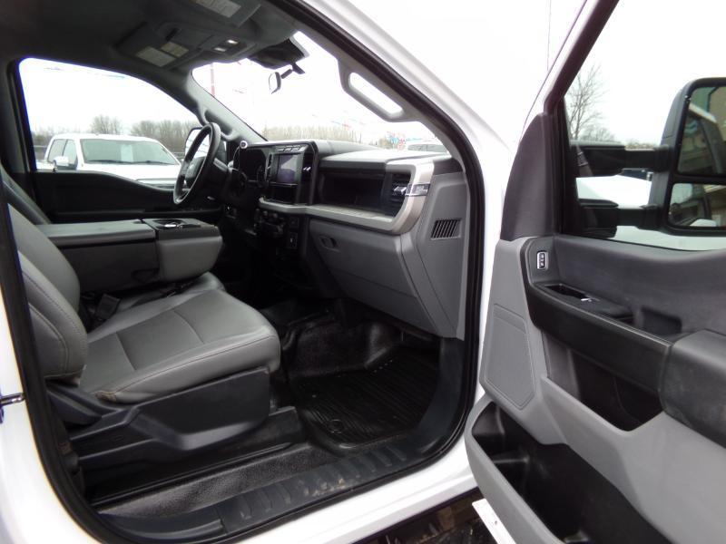 Ford F-250 SD XL Crew Cab Long Bed 4WD 2023