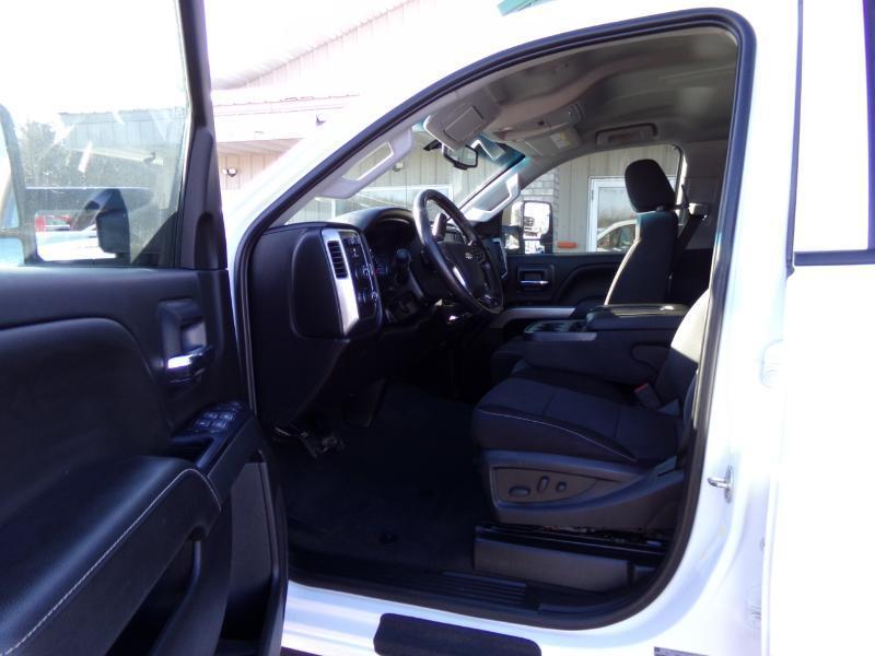 Chevrolet Silverado 2500HD LT Crew Cab Short Box 4WD 2019