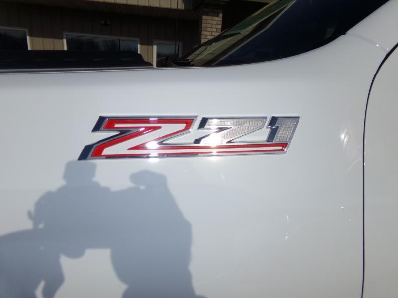 Chevrolet Silverado 2500HD LT Crew Cab Long Box 4WD 2023