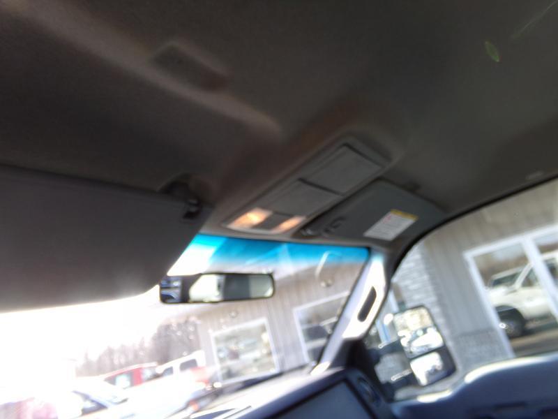 Ford F-350 SD XL Crew Cab Long Bed DRW 4WD 2011