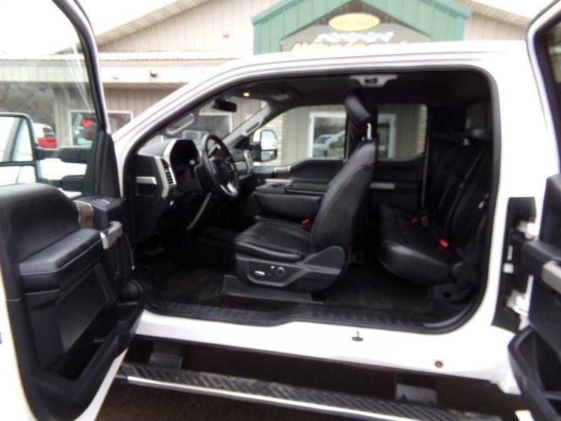 Ford F-250 SD Lariat SuperCab Long Bed 4WD 2017