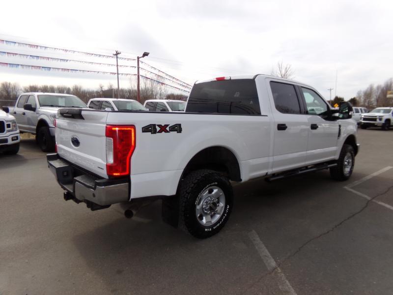Ford F-250 SD XLT Crew Cab 4WD 2019