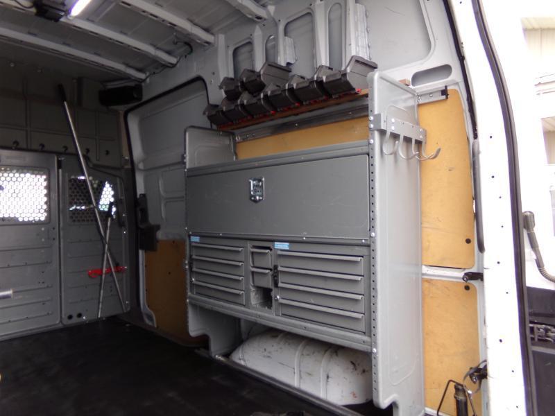 Nissan NV Cargo 2500 HD SV V8 High Roof 2021