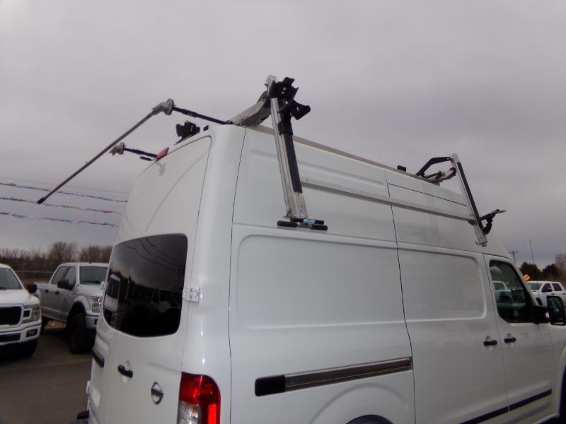 Nissan NV Cargo 2500 HD SV V8 High Roof 2021