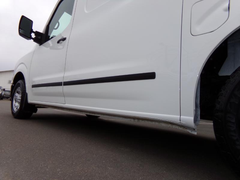 Nissan NV Cargo 2500 HD SV V8 High Roof 2021