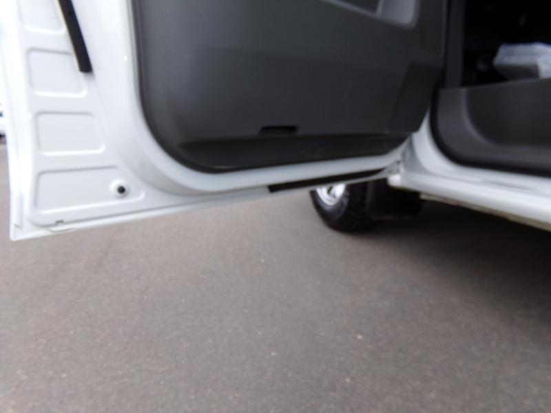 Nissan NV Cargo 2500 HD SV V8 High Roof 2021