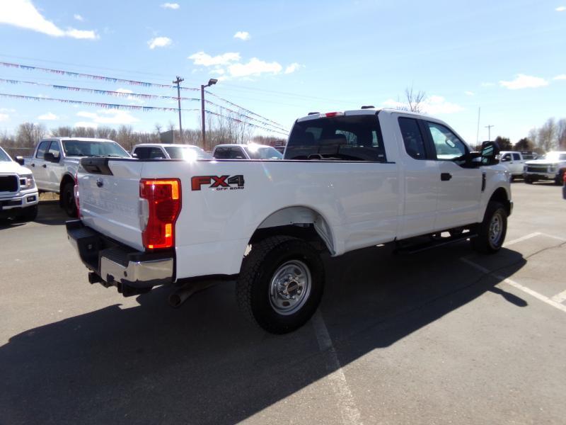 Ford F-250 SD XLT SuperCab Long Bed 4WD 2022