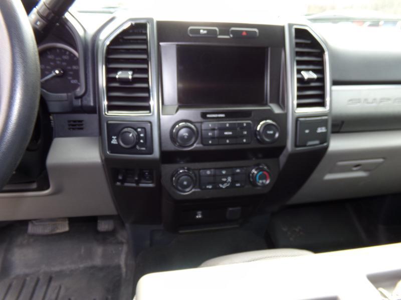 Ford F-250 SD XLT Crew Cab Short Bed 4WD 2022