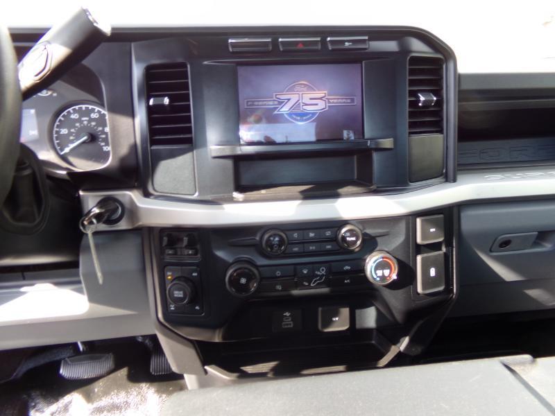 Ford F-250 SD XL Crew Cab Long Bed 4WD 2023