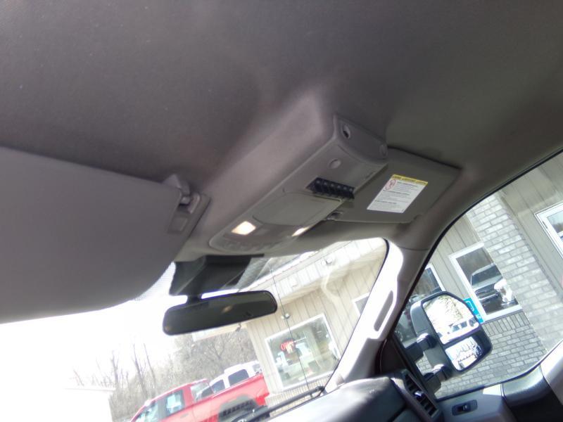 Ford F-350 SD XL Crew Cab Long Bed DRW 4WD 2020