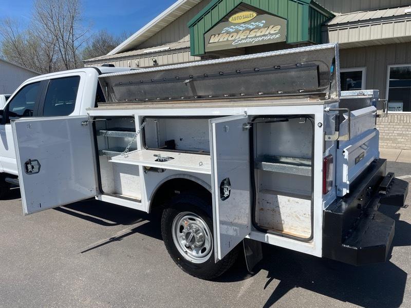 Ford F-250 SD XL Crew Cab 4WD 2022