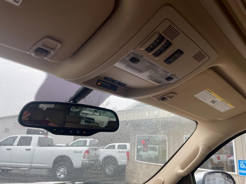 Chevrolet Suburban LTZ 1500 4WD 2012