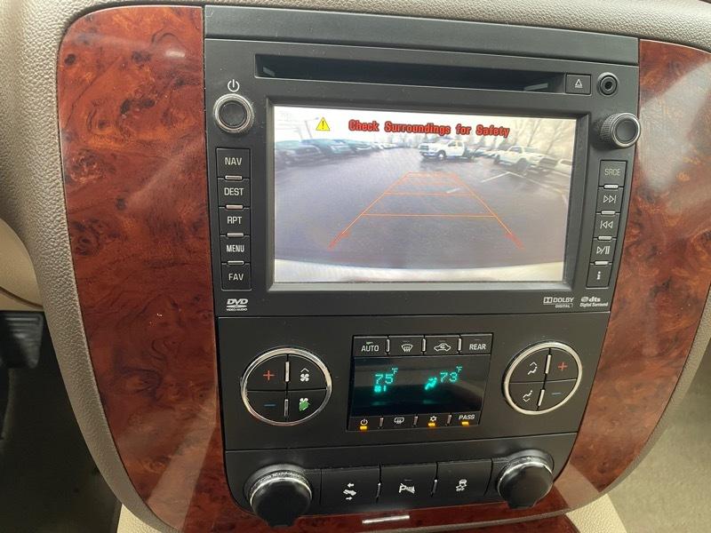 Chevrolet Suburban LTZ 1500 4WD 2012