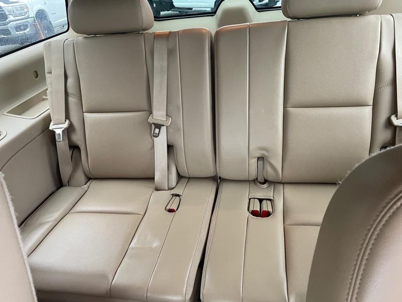 Chevrolet Suburban LTZ 1500 4WD 2012