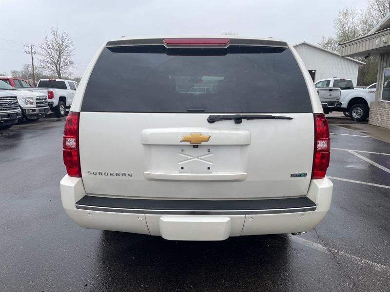 Chevrolet Suburban LTZ 1500 4WD 2012