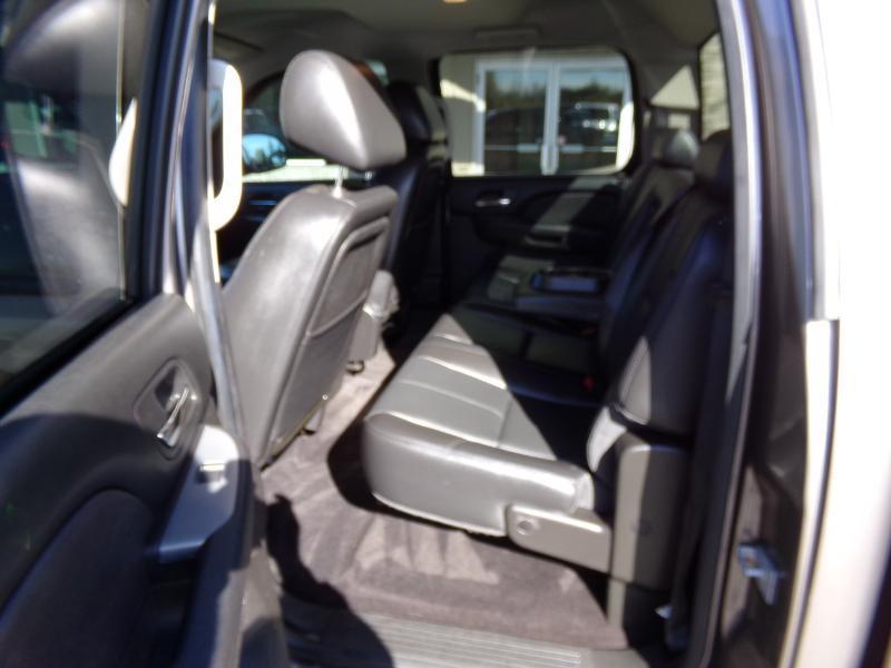 Chevrolet Silverado 1500 LTZ Crew Cab 4WD 2012