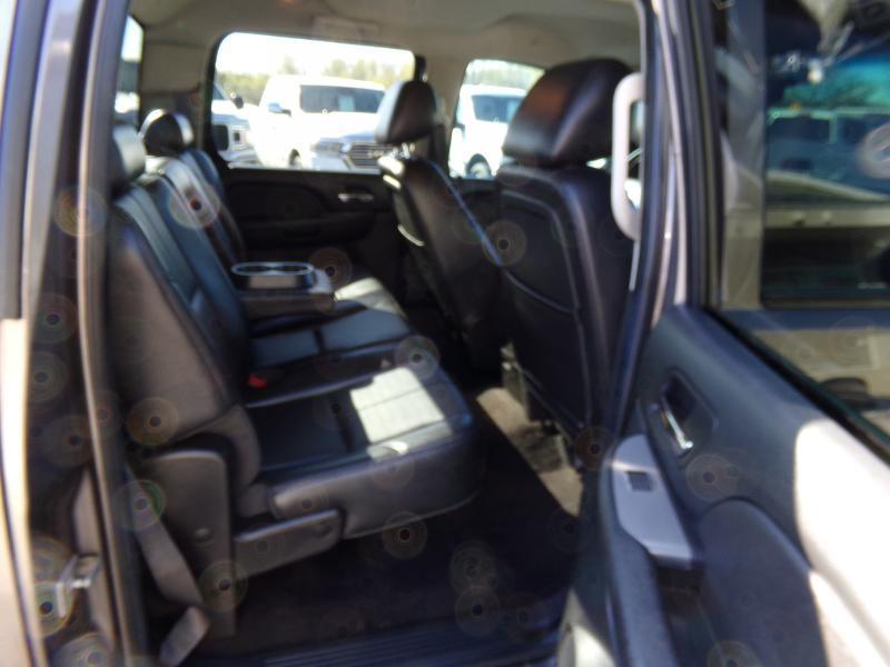 Chevrolet Silverado 1500 LTZ Crew Cab 4WD 2012