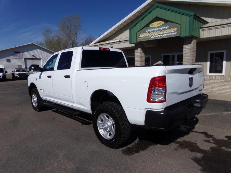 RAM 2500 Tradesman Crew Cab SWB 4WD 2022