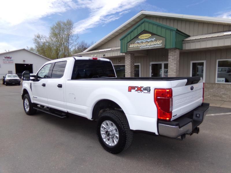 Ford F-350 SD XLT Crew Cab Long Bed 4WD 2022