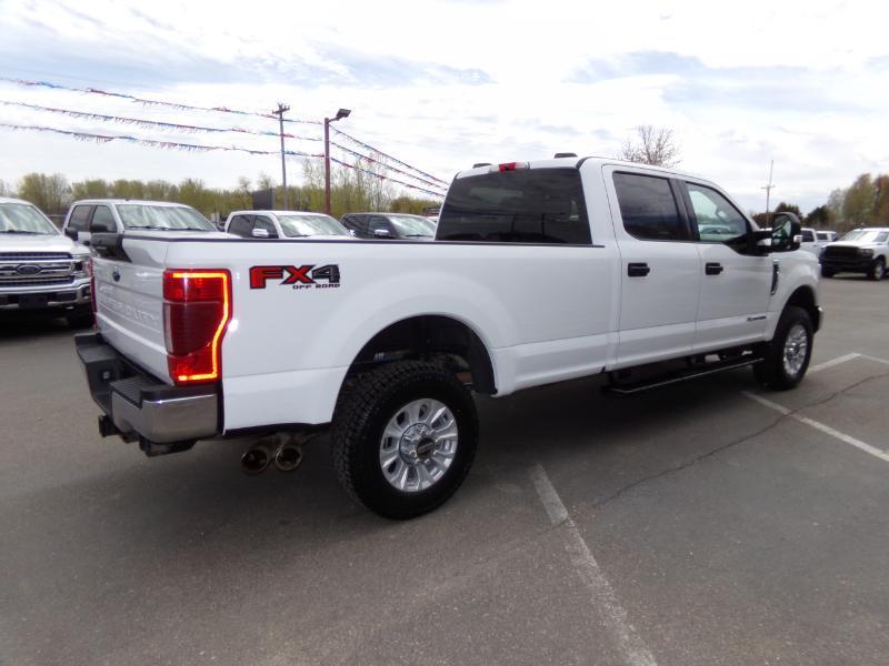 Ford F-350 SD XLT Crew Cab Long Bed 4WD 2022