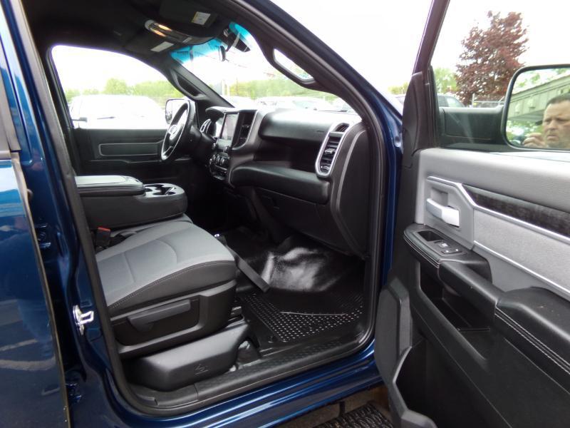 RAM 2500 Big Horn Crew Cab 4WD SWB 2022