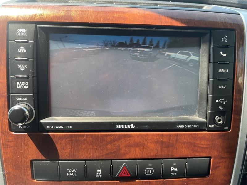 RAM 1500 4WD Crew Cab 140.5" Laramie 2011