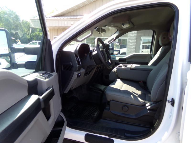 Ford F-350 SD XL Crew Cab Long Bed DRW 4WD 2022