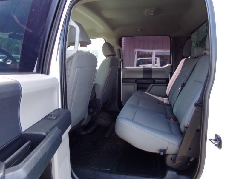 Ford F-350 SD XL Crew Cab Long Bed DRW 4WD 2022