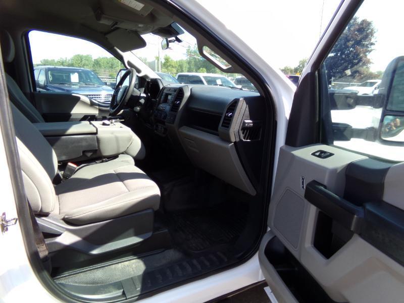 Ford F-350 SD XL Crew Cab Long Bed DRW 4WD 2022