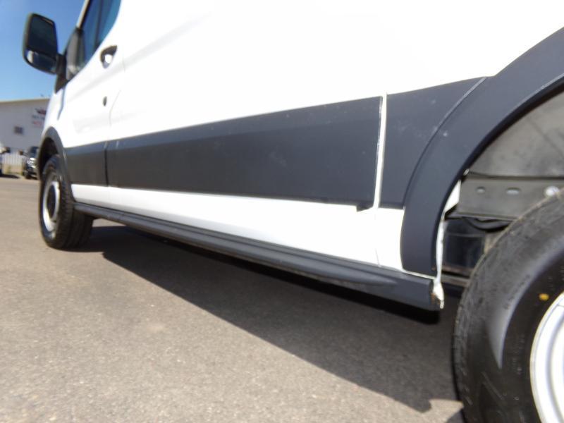 Ford Transit 250 Van Med. Roof w/Sliding Pass. 130-in. WB 2017