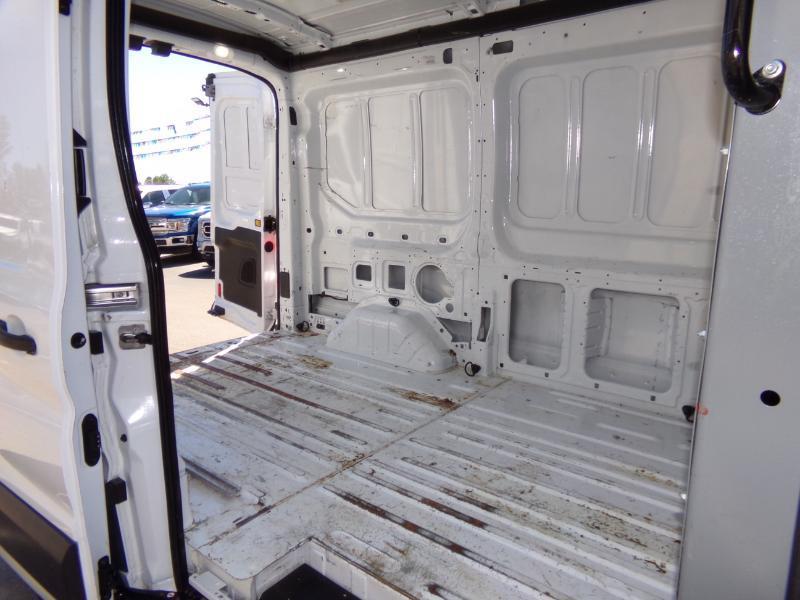 Ford Transit 250 Van Med. Roof w/Sliding Pass. 130-in. WB 2017