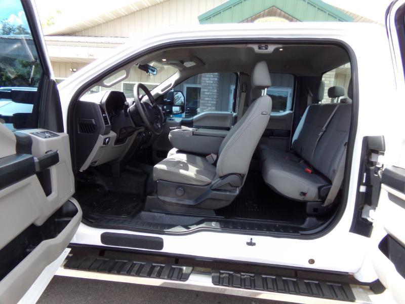 Ford F-250 SD XL SuperCab 4WD 2019