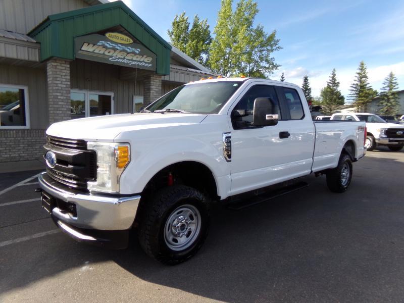 Ford F-250 SD XL SuperCab Long Bed 4WD 2017