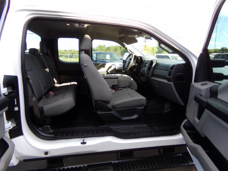 Ford F-250 SD XL SuperCab Long Bed 4WD 2017