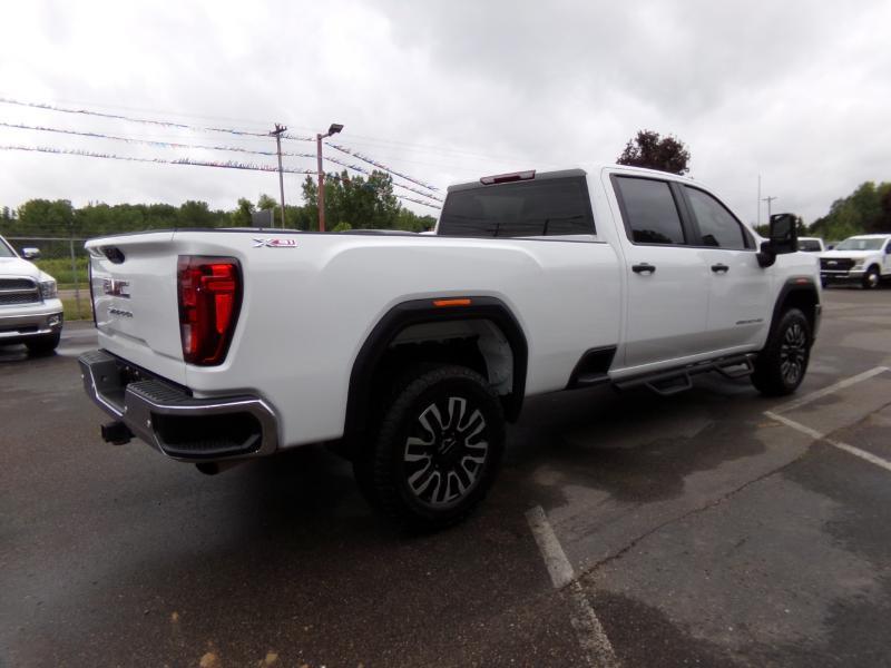 GMC Sierra 2500HD Pro Crew Cab 4WD LB 2023