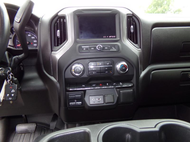 GMC Sierra 2500HD Pro Crew Cab 4WD LB 2023