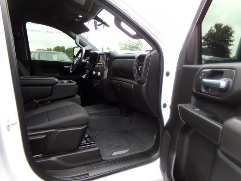 GMC Sierra 2500HD Pro Crew Cab 4WD LB 2023