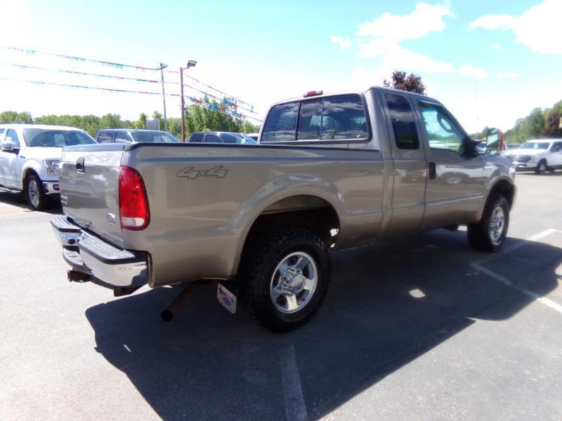 Ford F-250 SD Lariat SuperCab 4WD 2005