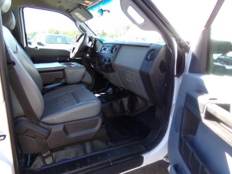 Ford F-550 Crew Cab DRW 4WD 2014