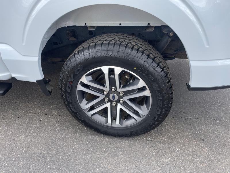 Ford F-150 STX 4WD SuperCrew 5.5' Box 2022