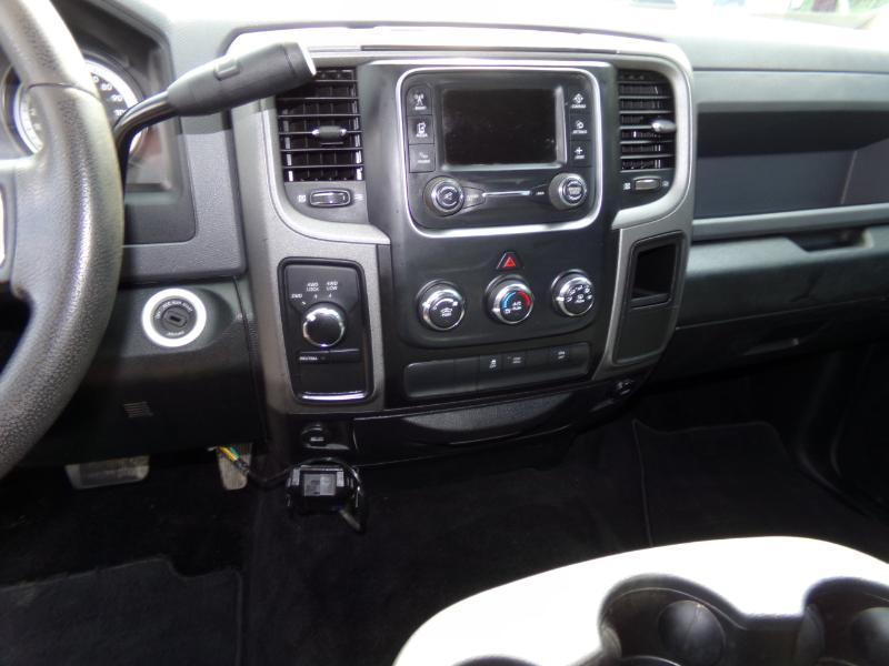 RAM 2500 Tradesman Crew Cab LWB 4WD 2015